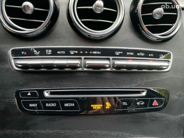 Мерседес ГЛЦ-Класс 2018 в Киеве на Automoto.ua Черный Мерседес ГЛЦ-Класс, объемом двигателя 2 л и пробегом 82 тыс. км за 45990 $, фото 39 на Automoto.ua