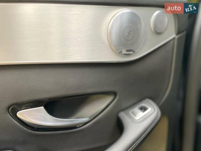 Мерседес ГЛЦ-Клас 2018 у Києві на Automoto.ua Чорний Мерседес ГЛЦ-Клас, об'ємом двигуна 2 л та пробігом 82 тис. км за 45990 $, фото 22 на Automoto.ua