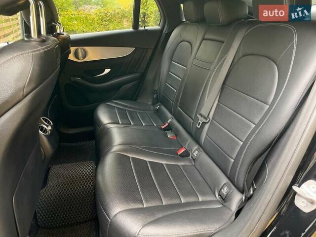 Мерседес ГЛЦ-Клас 2018 у Києві на Automoto.ua Чорний Мерседес ГЛЦ-Клас, об'ємом двигуна 2 л та пробігом 82 тис. км за 45990 $, фото 24 на Automoto.ua