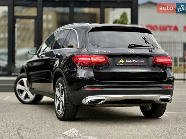 Мерседес ГЛЦ-Класс 2018 в Киеве на Automoto.ua Черный Мерседес ГЛЦ-Класс, объемом двигателя 2 л и пробегом 64 тыс. км за 29999 $, фото 2 на Automoto.ua