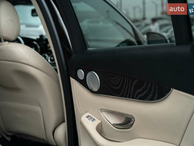 Чорний Мерседес ГЛЦ-Клас, об'ємом двигуна 1.99 л та пробігом 91 тис. км за 30400 $, фото 39 на Automoto.ua