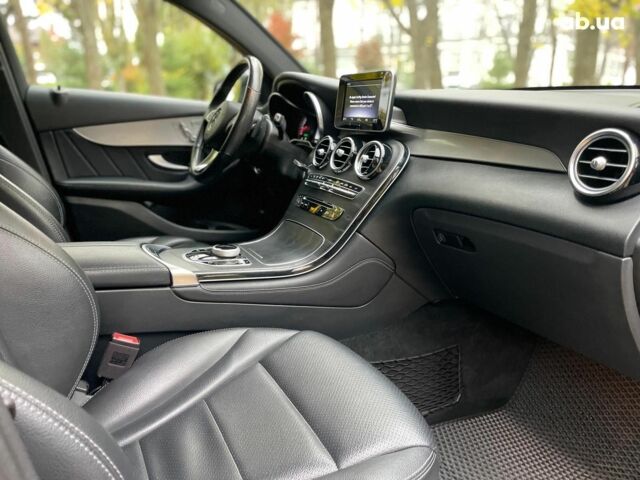 Мерседес ГЛЦ-Класс 2018 в Киеве на Automoto.ua Черный Мерседес ГЛЦ-Класс, объемом двигателя 2 л и пробегом 82 тыс. км за 45990 $, фото 45 на Automoto.ua