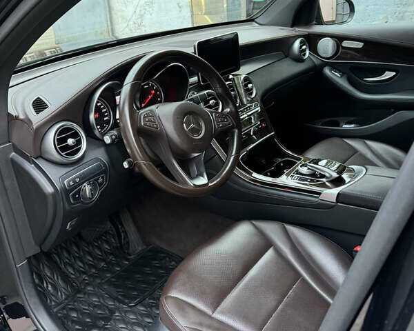 Черный Мерседес ГЛЦ-Класс, объемом двигателя 1.99 л и пробегом 100 тыс. км за 36000 $, фото 10 на Automoto.ua