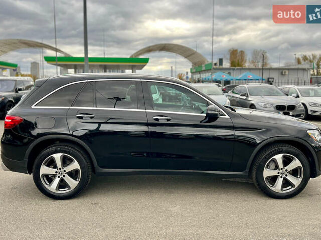 Мерседес ГЛЦ-Класс 2018 в Киеве на Automoto.ua Черный Мерседес ГЛЦ-Класс, объемом двигателя 2 л и пробегом 64 тыс. км за 29999 $, фото 10 на Automoto.ua