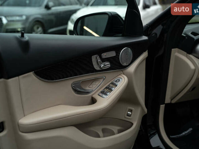 Чорний Мерседес ГЛЦ-Клас, об'ємом двигуна 1.99 л та пробігом 91 тис. км за 30400 $, фото 36 на Automoto.ua