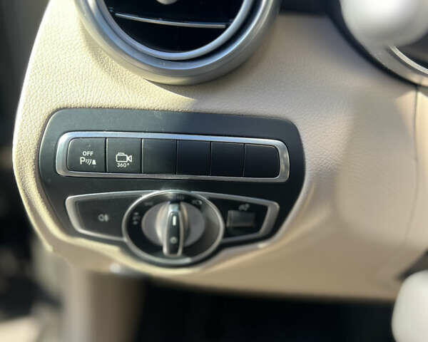 Чорний Мерседес ГЛЦ-Клас, об'ємом двигуна 2 л та пробігом 79 тис. км за 29500 $, фото 15 на Automoto.ua