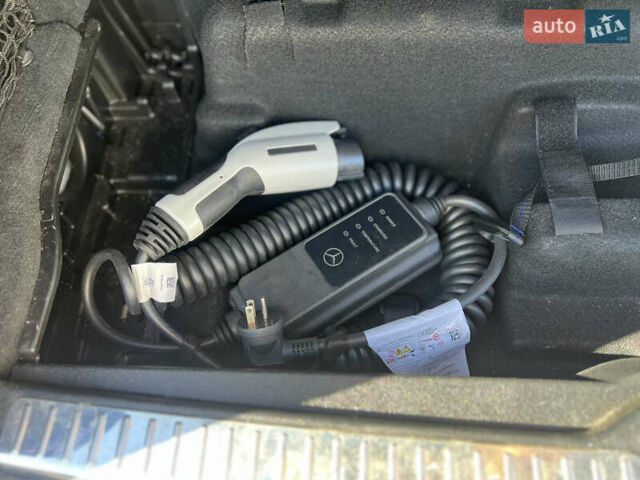 Чорний Мерседес ГЛЦ-Клас, об'ємом двигуна 2 л та пробігом 79 тис. км за 29500 $, фото 18 на Automoto.ua