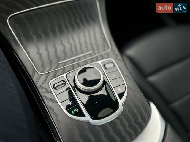 Мерседес ГЛЦ-Класс 2018 в Киеве на Automoto.ua Черный Мерседес ГЛЦ-Класс, объемом двигателя 2 л и пробегом 64 тыс. км за 29999 $, фото 44 на Automoto.ua