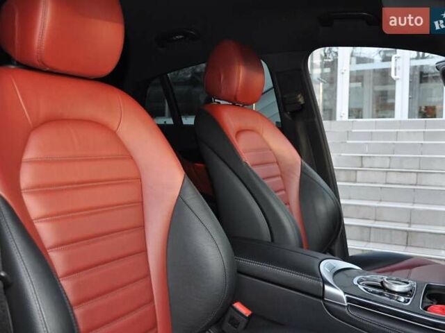 Черный Мерседес ГЛЦ-Класс, объемом двигателя 1.99 л и пробегом 68 тыс. км за 37000 $, фото 22 на Automoto.ua