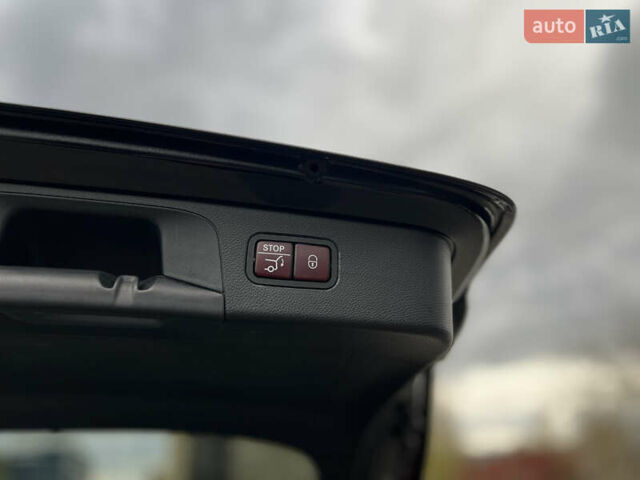 Мерседес ГЛЦ-Класс 2018 в Киеве на Automoto.ua Черный Мерседес ГЛЦ-Класс, объемом двигателя 2 л и пробегом 64 тыс. км за 29999 $, фото 25 на Automoto.ua