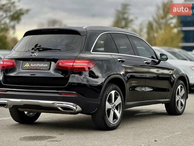 Мерседес ГЛЦ-Класс 2018 в Киеве на Automoto.ua Черный Мерседес ГЛЦ-Класс, объемом двигателя 2 л и пробегом 64 тыс. км за 29999 $, фото 9 на Automoto.ua