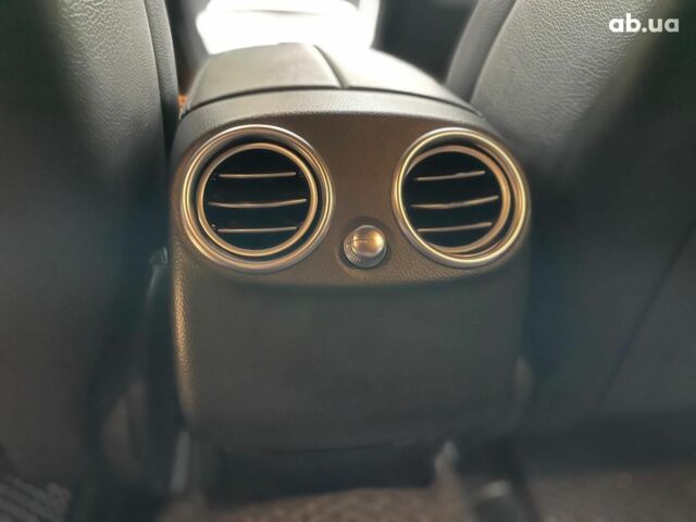 Мерседес ГЛЦ-Класс 2018 в Киеве на Automoto.ua Черный Мерседес ГЛЦ-Класс, объемом двигателя 2 л и пробегом 82 тыс. км за 45990 $, фото 25 на Automoto.ua