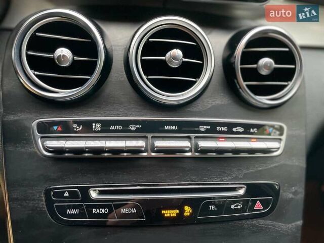 Мерседес ГЛЦ-Клас 2018 у Києві на Automoto.ua Чорний Мерседес ГЛЦ-Клас, об'ємом двигуна 2 л та пробігом 82 тис. км за 45990 $, фото 40 на Automoto.ua