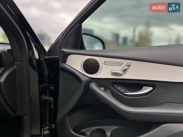 Мерседес ГЛЦ-Класс 2018 в Киеве на Automoto.ua Черный Мерседес ГЛЦ-Класс, объемом двигателя 2 л и пробегом 64 тыс. км за 29999 $, фото 29 на Automoto.ua