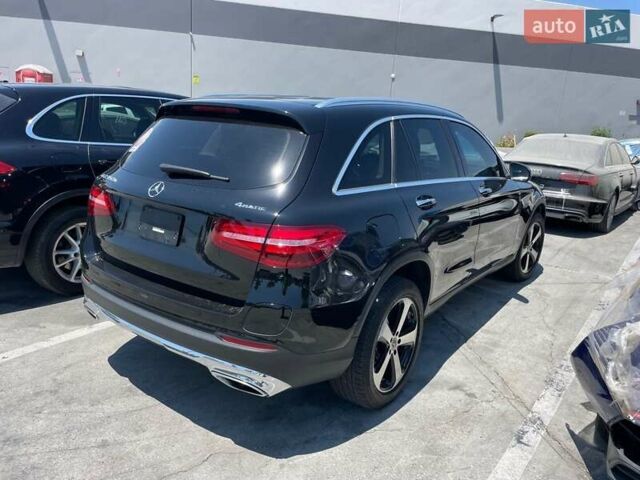 Чорний Мерседес ГЛЦ-Клас, об'ємом двигуна 1.99 л та пробігом 94 тис. км за 29999 $, фото 22 на Automoto.ua