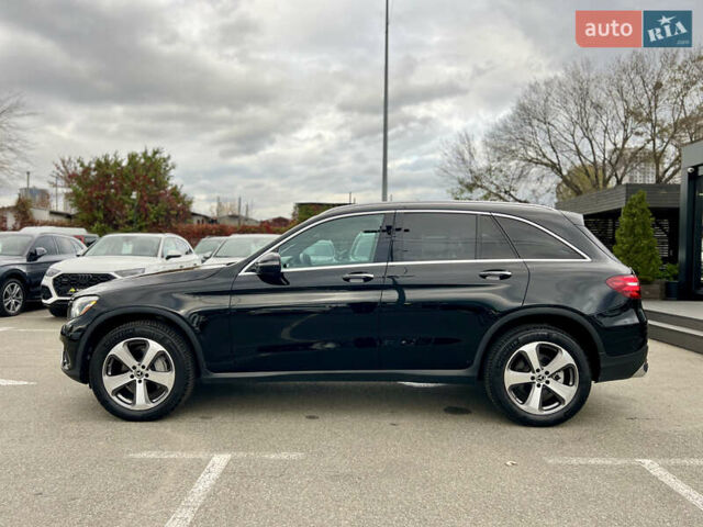 Мерседес ГЛЦ-Класс 2018 в Киеве на Automoto.ua Черный Мерседес ГЛЦ-Класс, объемом двигателя 2 л и пробегом 64 тыс. км за 29999 $, фото 6 на Automoto.ua