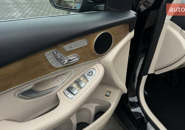 Черный Мерседес ГЛЦ-Класс, объемом двигателя 2 л и пробегом 179 тыс. км за 20800 $, фото 19 на Automoto.ua