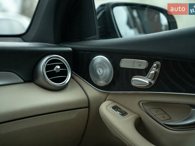 Чорний Мерседес ГЛЦ-Клас, об'ємом двигуна 1.99 л та пробігом 91 тис. км за 30400 $, фото 31 на Automoto.ua