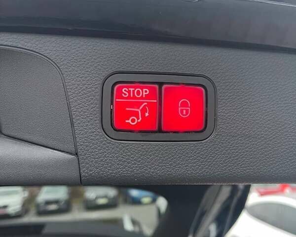 Черный Мерседес ГЛЦ-Класс, объемом двигателя 1.99 л и пробегом 60 тыс. км за 26500 $, фото 34 на Automoto.ua