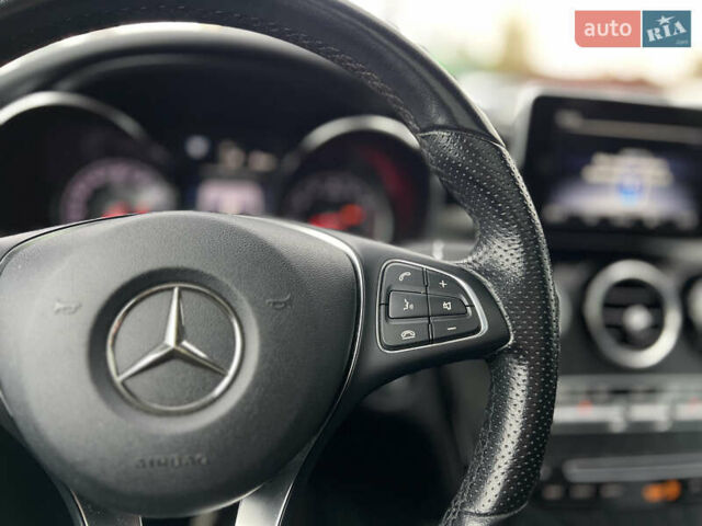 Мерседес ГЛЦ-Класс 2018 в Киеве на Automoto.ua Черный Мерседес ГЛЦ-Класс, объемом двигателя 2 л и пробегом 64 тыс. км за 29999 $, фото 39 на Automoto.ua