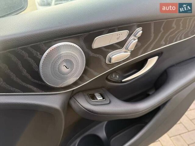 Черный Мерседес ГЛЦ-Класс, объемом двигателя 1.99 л и пробегом 179 тыс. км за 20600 $, фото 15 на Automoto.ua