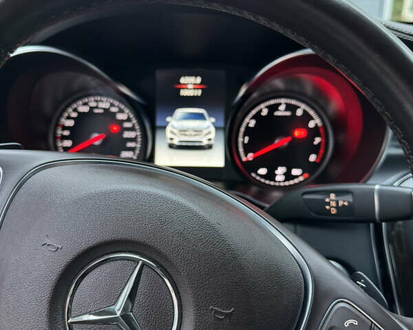 Черный Мерседес ГЛЦ-Класс, объемом двигателя 1.99 л и пробегом 100 тыс. км за 36000 $, фото 2 на Automoto.ua