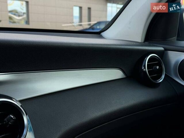 Чорний Мерседес ГЛЦ-Клас, об'ємом двигуна 2.14 л та пробігом 70 тис. км за 38000 $, фото 69 на Automoto.ua