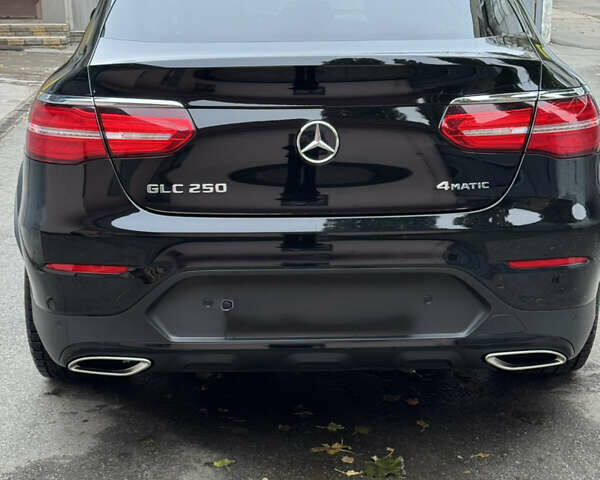 Черный Мерседес ГЛЦ-Класс, объемом двигателя 1.99 л и пробегом 100 тыс. км за 36000 $, фото 6 на Automoto.ua