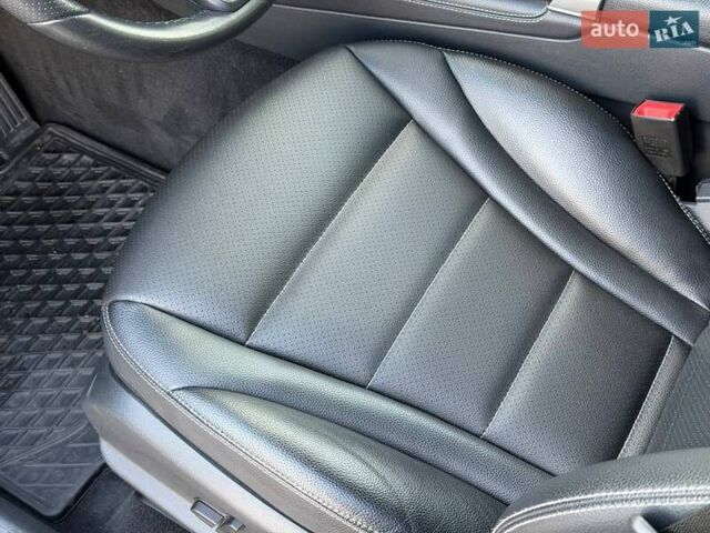 Чорний Мерседес ГЛЦ-Клас, об'ємом двигуна 2.14 л та пробігом 70 тис. км за 38000 $, фото 41 на Automoto.ua