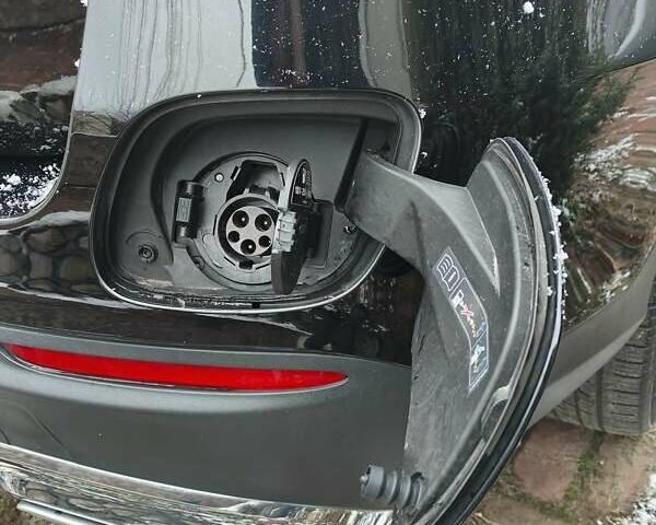 Чорний Мерседес ГЛЦ-Клас, об'ємом двигуна 1.99 л та пробігом 94 тис. км за 29999 $, фото 13 на Automoto.ua