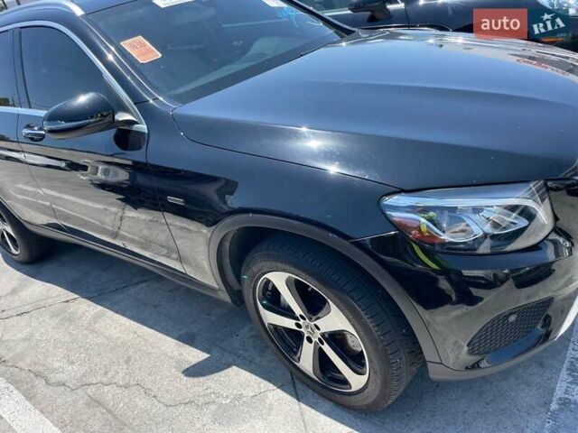 Чорний Мерседес ГЛЦ-Клас, об'ємом двигуна 1.99 л та пробігом 94 тис. км за 29999 $, фото 25 на Automoto.ua