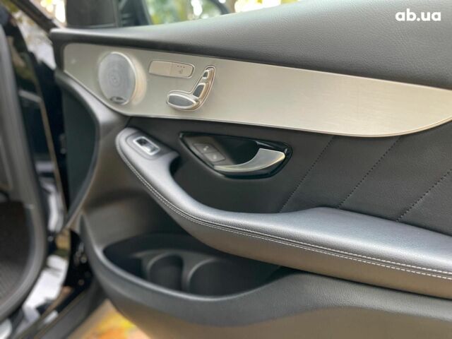 Мерседес ГЛЦ-Класс 2018 в Киеве на Automoto.ua Черный Мерседес ГЛЦ-Класс, объемом двигателя 2 л и пробегом 82 тыс. км за 45990 $, фото 44 на Automoto.ua