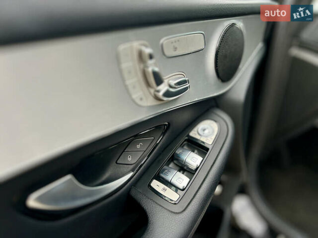 Мерседес ГЛЦ-Класс 2018 в Киеве на Automoto.ua Черный Мерседес ГЛЦ-Класс, объемом двигателя 2 л и пробегом 64 тыс. км за 29999 $, фото 17 на Automoto.ua