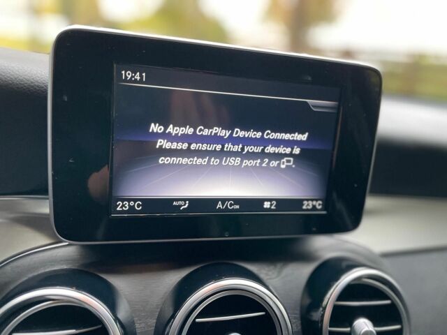 Мерседес ГЛЦ-Класс 2018 в Киеве на Automoto.ua Черный Мерседес ГЛЦ-Класс, объемом двигателя 2 л и пробегом 82 тыс. км за 45990 $, фото 41 на Automoto.ua