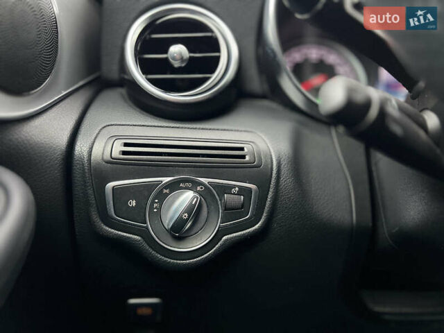 Мерседес ГЛЦ-Класс 2018 в Киеве на Automoto.ua Черный Мерседес ГЛЦ-Класс, объемом двигателя 2 л и пробегом 64 тыс. км за 29999 $, фото 36 на Automoto.ua