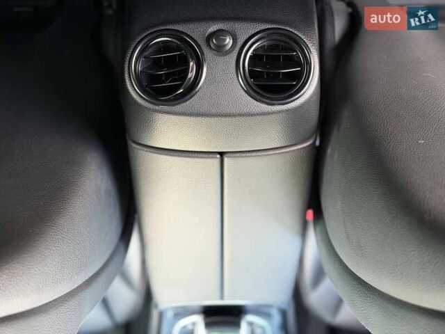 Чорний Мерседес ГЛЦ-Клас, об'ємом двигуна 2.14 л та пробігом 70 тис. км за 38000 $, фото 50 на Automoto.ua