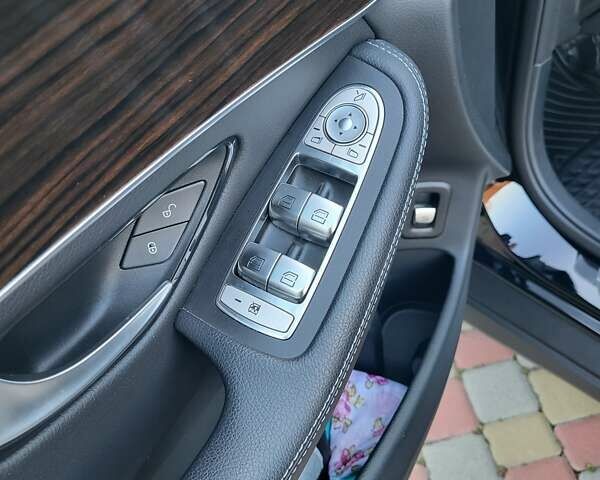 Чорний Мерседес ГЛЦ-Клас, об'ємом двигуна 1.95 л та пробігом 73 тис. км за 43000 $, фото 13 на Automoto.ua