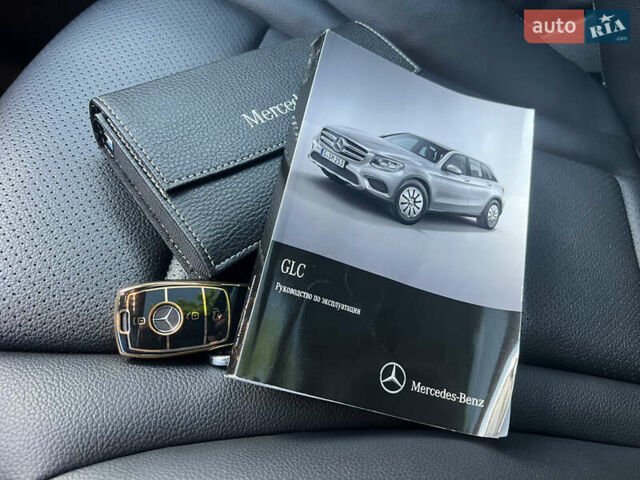 Черный Мерседес ГЛЦ-Класс, объемом двигателя 1.99 л и пробегом 50 тыс. км за 42500 $, фото 35 на Automoto.ua