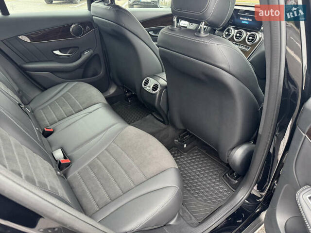 Черный Мерседес ГЛЦ-Класс, объемом двигателя 1.95 л и пробегом 79 тыс. км за 43523 $, фото 24 на Automoto.ua