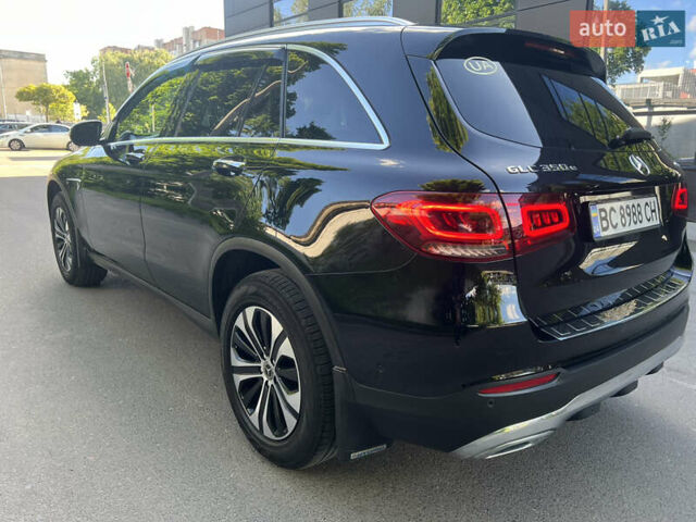 Черный Мерседес ГЛЦ-Класс, объемом двигателя 1.99 л и пробегом 50 тыс. км за 42500 $, фото 3 на Automoto.ua