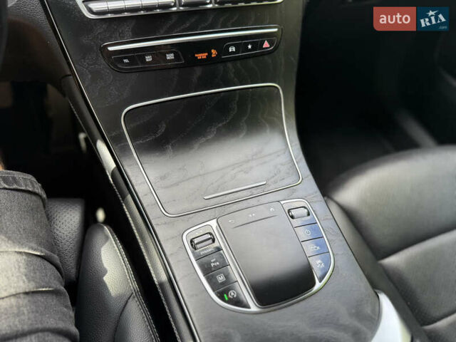 Черный Мерседес ГЛЦ-Класс, объемом двигателя 2 л и пробегом 115 тыс. км за 28000 $, фото 14 на Automoto.ua