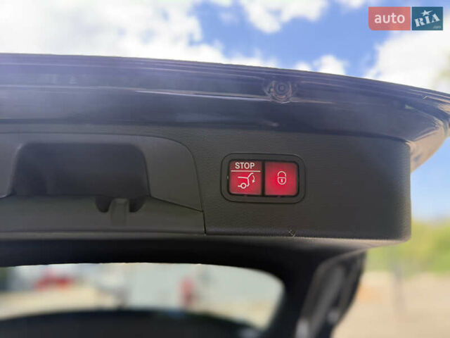 Черный Мерседес ГЛЦ-Класс, объемом двигателя 2 л и пробегом 115 тыс. км за 28000 $, фото 10 на Automoto.ua