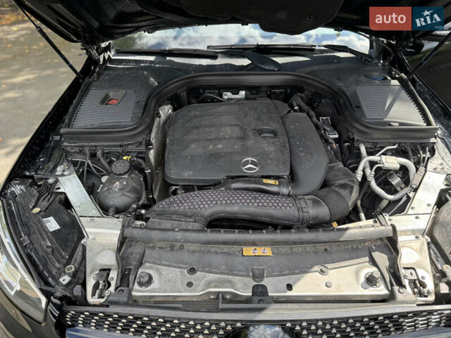 Черный Мерседес ГЛЦ-Класс, объемом двигателя 2 л и пробегом 115 тыс. км за 28000 $, фото 13 на Automoto.ua