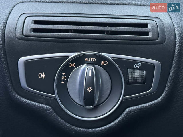 Черный Мерседес ГЛЦ-Класс, объемом двигателя 1.99 л и пробегом 78 тыс. км за 34900 $, фото 33 на Automoto.ua