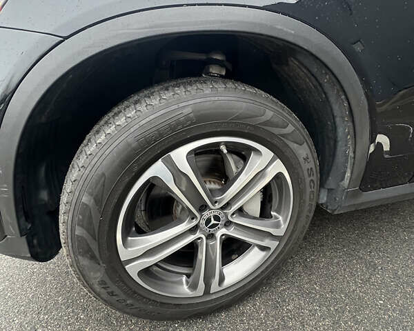 Черный Мерседес ГЛЦ-Класс, объемом двигателя 1.99 л и пробегом 77 тыс. км за 29900 $, фото 36 на Automoto.ua