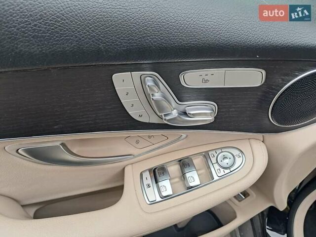 Черный Мерседес ГЛЦ-Класс, объемом двигателя 1.99 л и пробегом 114 тыс. км за 28600 $, фото 25 на Automoto.ua