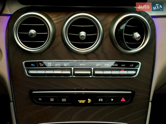 Черный Мерседес ГЛЦ-Класс, объемом двигателя 2 л и пробегом 66 тыс. км за 32000 $, фото 49 на Automoto.ua