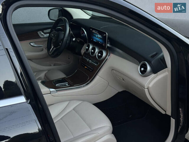 Черный Мерседес ГЛЦ-Класс, объемом двигателя 2 л и пробегом 111 тыс. км за 29400 $, фото 10 на Automoto.ua