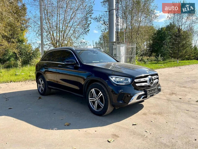 Черный Мерседес ГЛЦ-Класс, объемом двигателя 1.99 л и пробегом 102 тыс. км за 40200 $, фото 1 на Automoto.ua