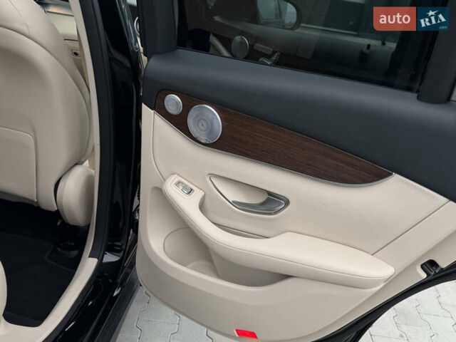 Черный Мерседес ГЛЦ-Класс, объемом двигателя 2 л и пробегом 102 тыс. км за 34800 $, фото 26 на Automoto.ua